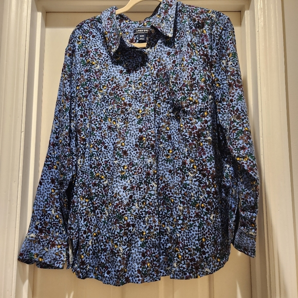 Lands' End Tops - Lands' End women's blue floral print shirt hidden button front new with tags